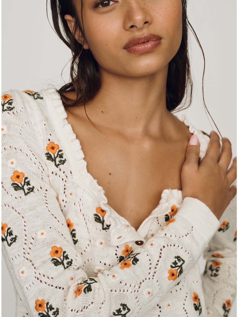 Pilcro Cream Knit Cardigan with Floral Embroidery NEW WITH TAGS Anthropologie - Picture 3 of 10